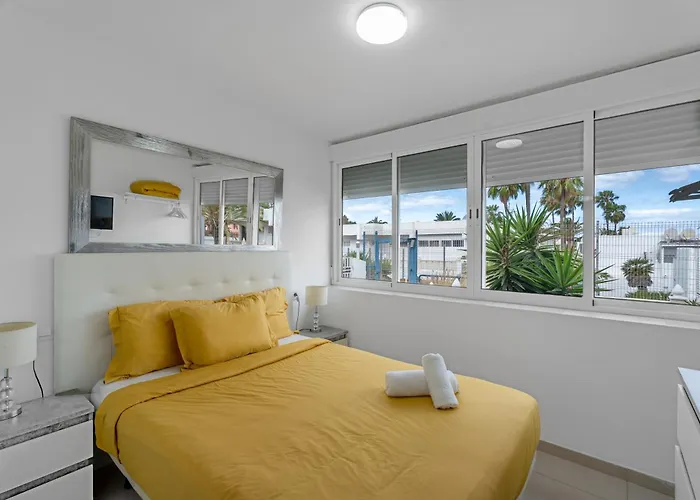 Costa Del Silencio Tenerife Sur *